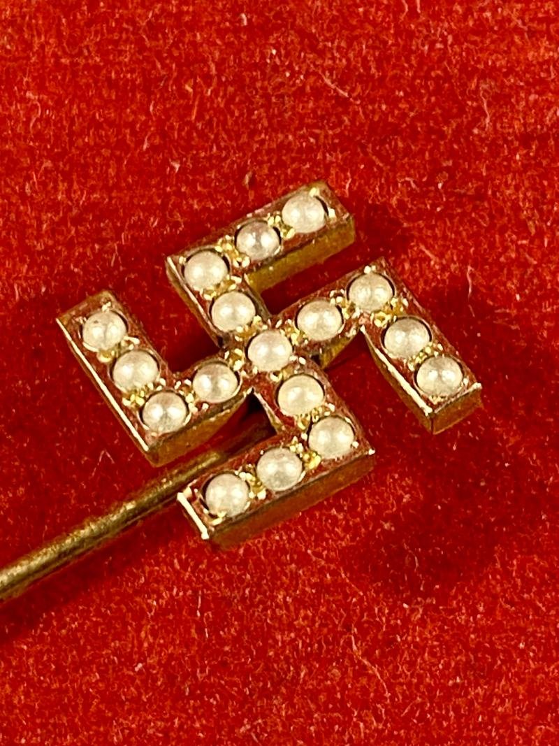 Antique Swastika Stickpin made with Seed Pearls Set in Gilt Metal by Plainville Stock Company USA c1890 — image 3