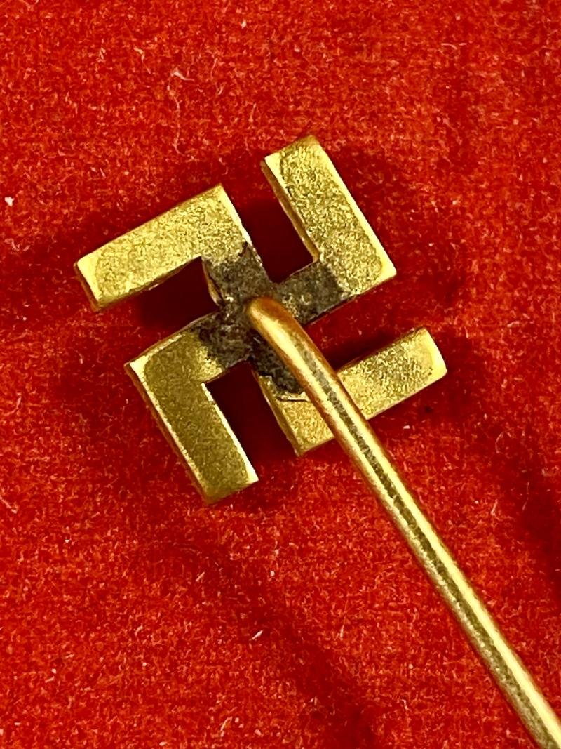 Antique Swastika Stickpin made with Seed Pearls Set in Gilt Metal by Plainville Stock Company USA c1890 — image 5