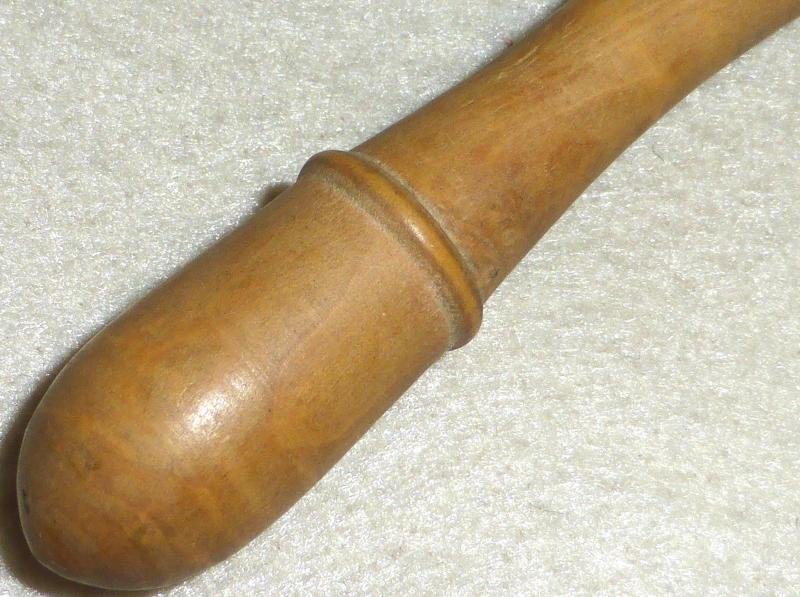 French WWI Military Issue Treen Etui Necessaire Needle Holder/Sewing Kit — image 9