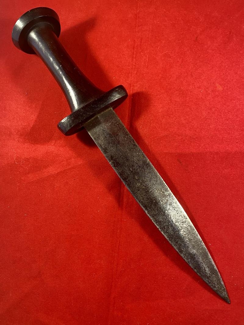 Antique East African Sudanese Arm Dagger and Sheath by the Nuba or Fur People — image 5