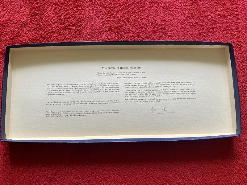 Limited Edition Battle of Britain Museum - Lancaster – Commemorative Wall Plaque with Certificate and Box c1978 — image 10