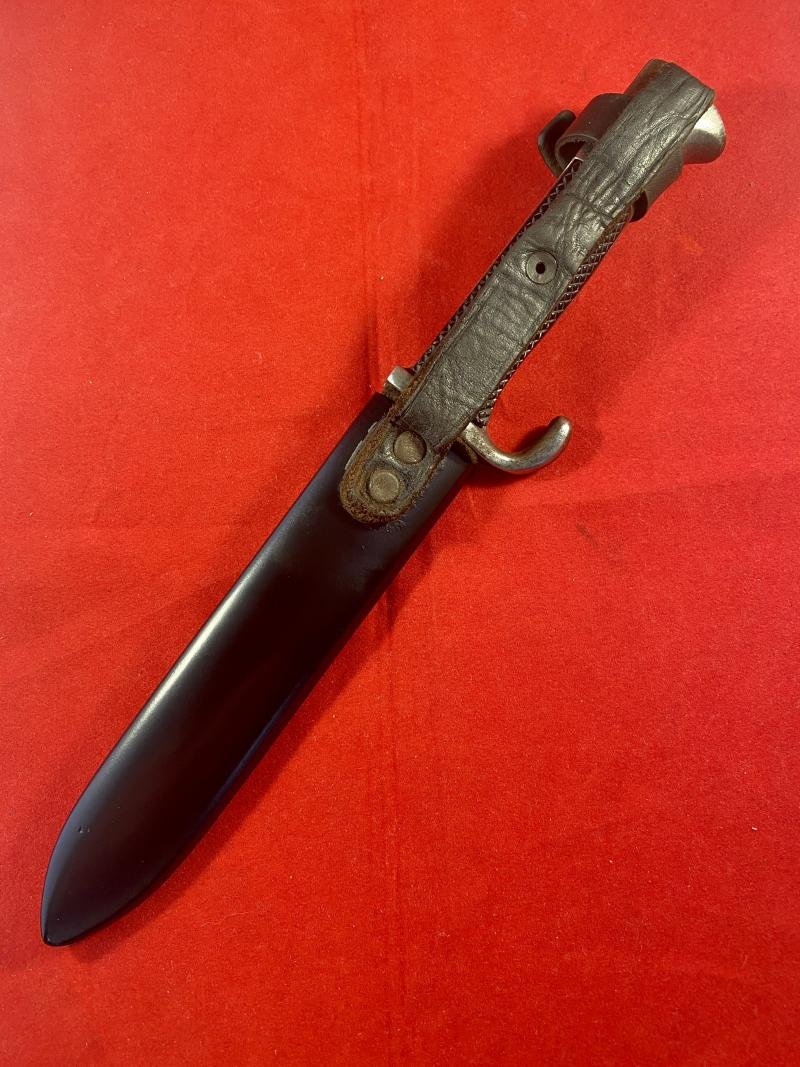 Original Early 1933-1936 Hitler Youth Knife by Rare Maker GRAWISO with faint Blut und Ehre! Motto — image 3