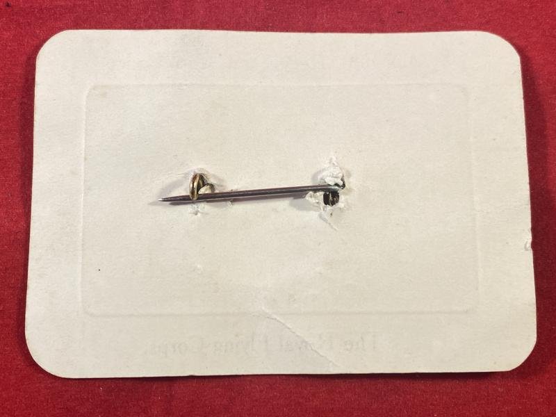 Gilt Metal and Enamel - WW1 Royal Flying Corps (RFC) Miniature Regimental Cap Badge on Original Card — image 6