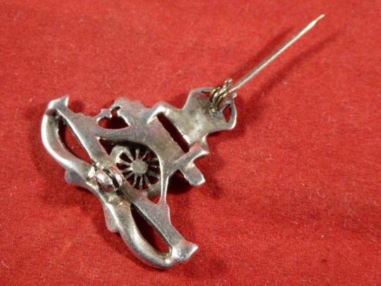 Stunning WW1 Royal Artillery Silver, Enamel and Faux Diamond Sweetheart Brooch — image 5