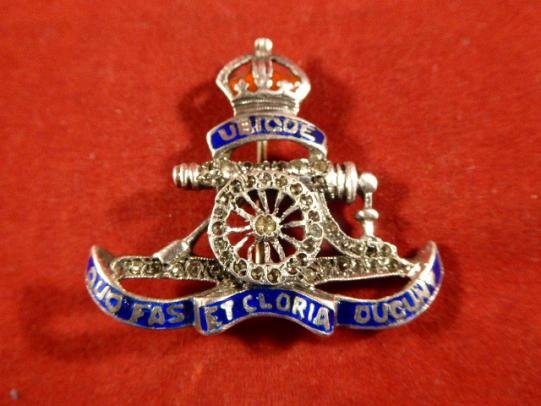 Stunning WW1 Royal Artillery Silver, Enamel and Faux Diamond Sweetheart Brooch — image 6