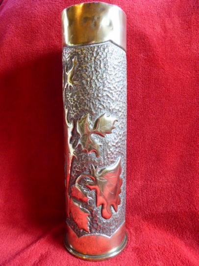 Large WW1 French 105mm Trench Art Embossed Brass Shell Case — image 4