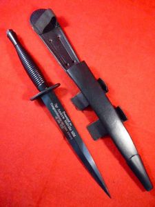 Presentation 3rd Pattern FS Fighting Knife to Sgt Andrew Melville …
