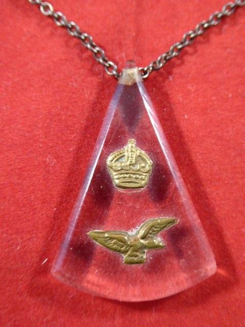 WW2 RAF Perspex Sweetheart Pendant with Chain — image 2