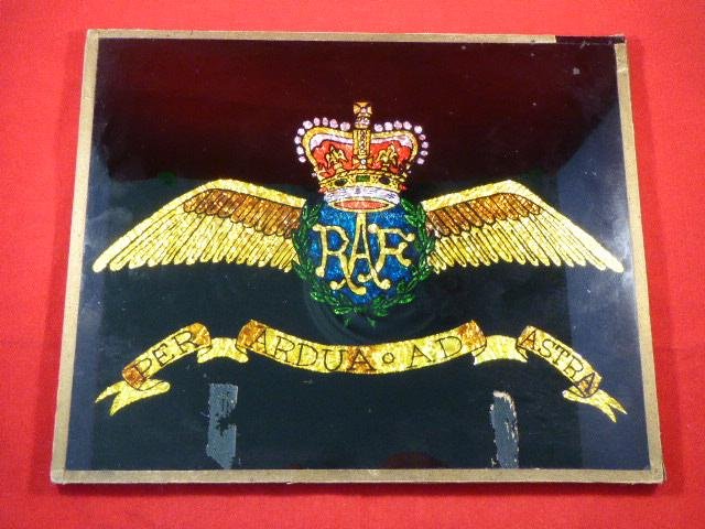 Unusual Vintage RAF Logo Picture made from Multi-Coloured Foil — image 7