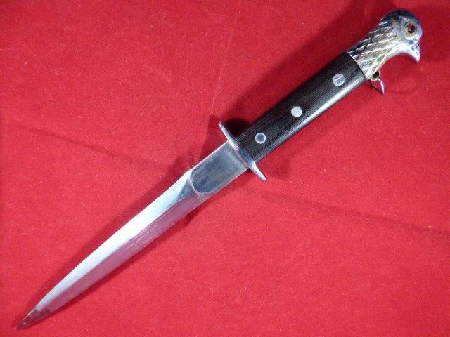 Unusual WW2 Romanian Army Dagger — image 5
