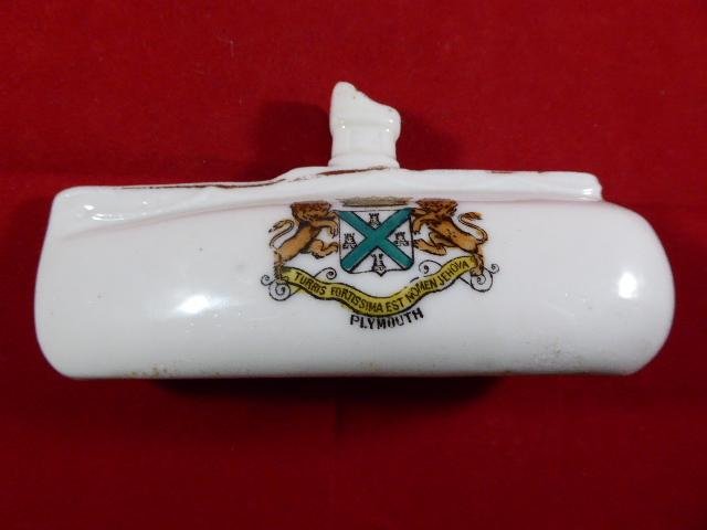 WW1 (Plymouth) Crested China Model of a British E Class Submarine made by Devonia Art China — image 3