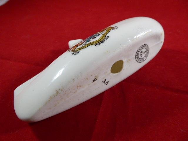 WW1 (Plymouth) Crested China Model of a British E Class Submarine made by Devonia Art China — image 4