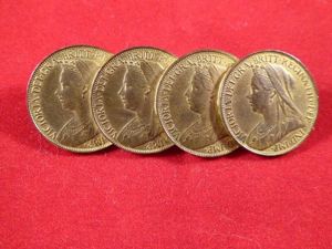 Antique Queen Victoria Diamond Jubilee Gilt Brooch made from 4 …