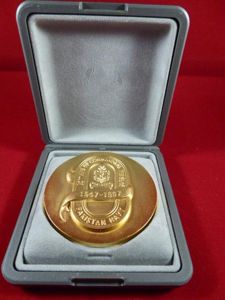 Pakistan Navy 50th Anniversary 1947-1997 - Large Gilt Bronze Cased …