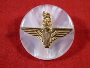 Post WW2 Vintage Parachute Regiment Sweetheart Brooch