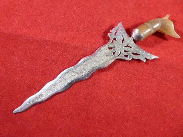 Vintage Javanese Solid Silver Miniature Kris Dagger Letter Opener with Engraved Blade and Horn Grip — image 2