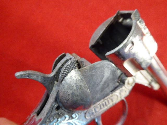 1950's 'LONE STAR SCOUT' Repeating Toy Cap Gun with Original Holster - MADE IN ENGLAND — image 10