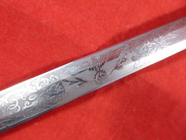 German Army Officers Dress Dagger with Double Etched Blade by E & F HORSTER — image 10