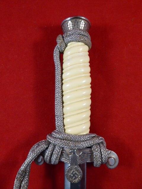 German Army Officers Dress Dagger with Double Etched Blade by E & F HORSTER — image 4