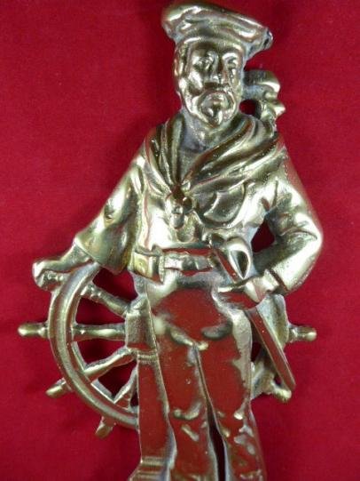 Solid Brass Nautical 'BRITAINS PRIDE' Sailor Figure Doorstop – Ships Wheel — image 2