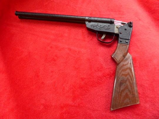 Vintage “Bend to Cock” Double-Barrelled Cork Firing Toy Shotgun – Made in Japan — image 8