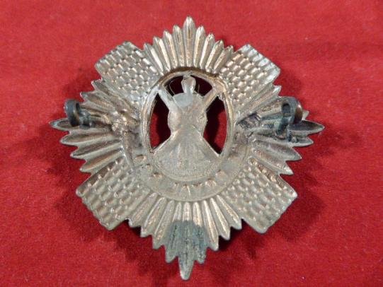 Original British Army The Royal Scots Cap Badge — image 2