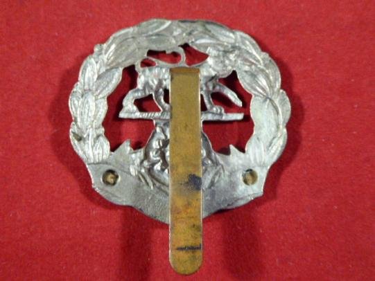 Original WW2 British Army Hampshire Regiment Cap Badge — image 2