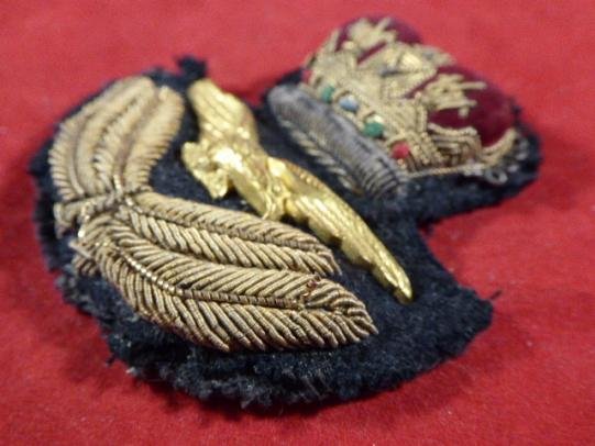 Genuine Issued RAF Officer's Bullion Cap Badge — image 5