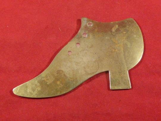Boer War POW “Trench Art” Small Brass & Copper Victorian Ladies Shoe – Paperweight c1903 — image 2
