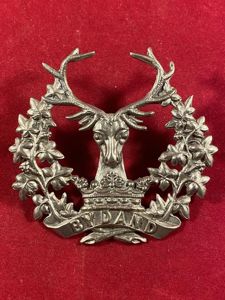 Original The Gordon Highlanders WWI 'BYDAND' Cap Badge 1898-1921 with …
