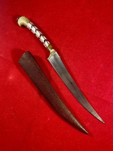 Beautiful 19th Century Indo Persian Pesh-Kabz (Chura) Dagger with Red …
