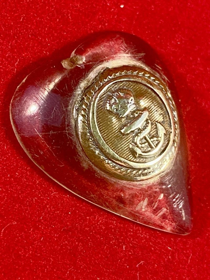 WW2 Royal Navy Button and Heart Shaped Perspex Sweetheart Pendant — image 3