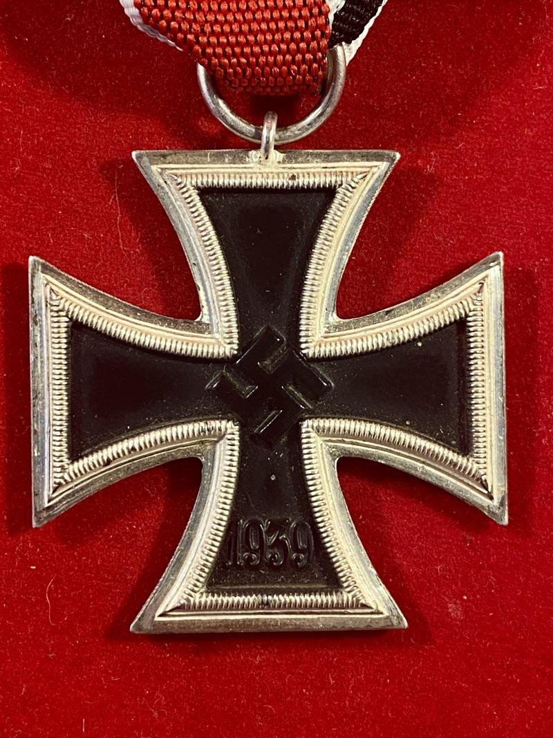 Original German WW2 1939 Iron Cross Medal 2nd Class by Hermann Aurich of Dresden with Ribbon — image 2