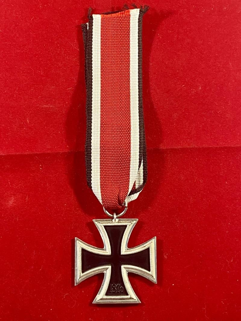Original German WW2 1939 Iron Cross Medal 2nd Class by Hermann Aurich of Dresden with Ribbon — image 3