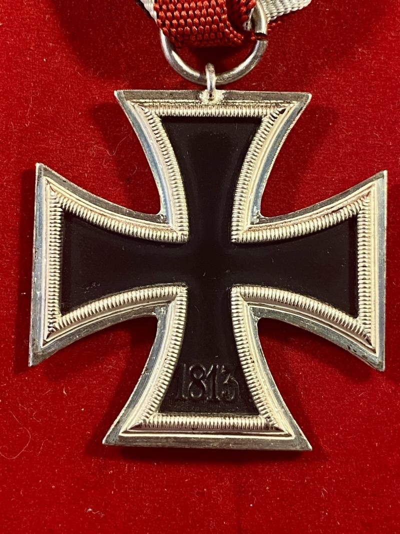 Original German WW2 1939 Iron Cross Medal 2nd Class by Hermann Aurich of Dresden with Ribbon — image 4