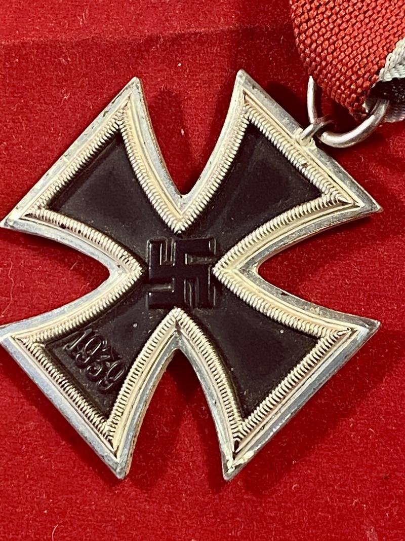 Original German WW2 1939 Iron Cross Medal 2nd Class by Hermann Aurich of Dresden with Ribbon — image 7