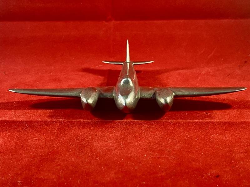 WW2 Trench Art Solid Aluminium Model of an RAF De Havilland DH.98 Mosquito — image 4