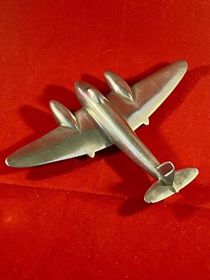 WW2 Trench Art Solid Aluminium Model of an RAF De Havilland DH.98 Mosquito — image 8