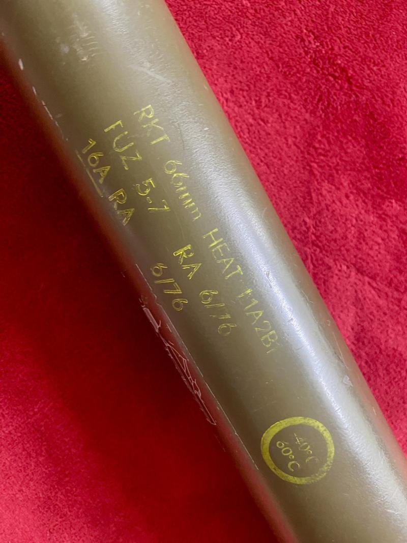 British LAW (Light Anti-Tank Weapon) 66mm Heat L1A2B1 Rocket Launcher dated 1976 — image 10