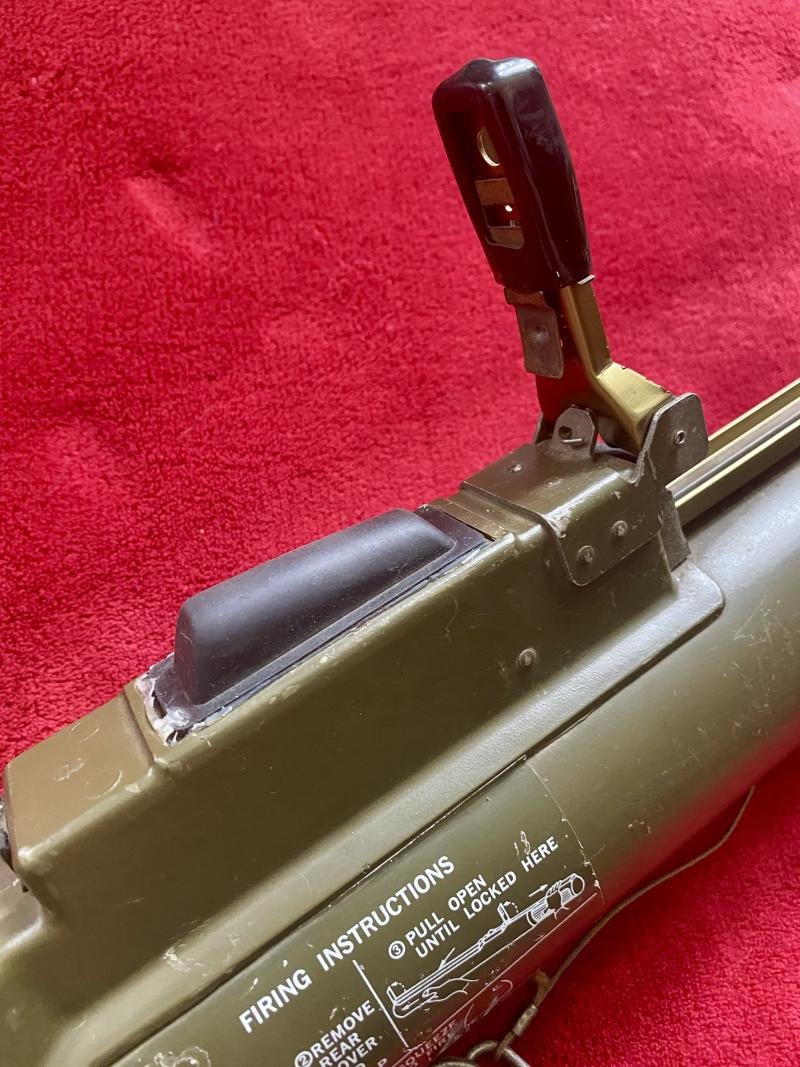 British LAW (Light Anti-Tank Weapon) 66mm Heat L1A2B1 Rocket Launcher dated 1976 — image 5