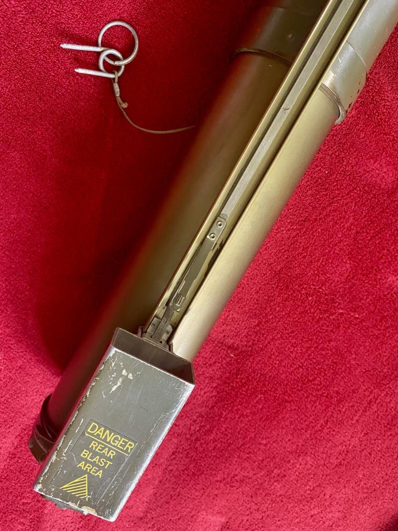British LAW (Light Anti-Tank Weapon) 66mm Heat L1A2B1 Rocket Launcher dated 1976 — image 6