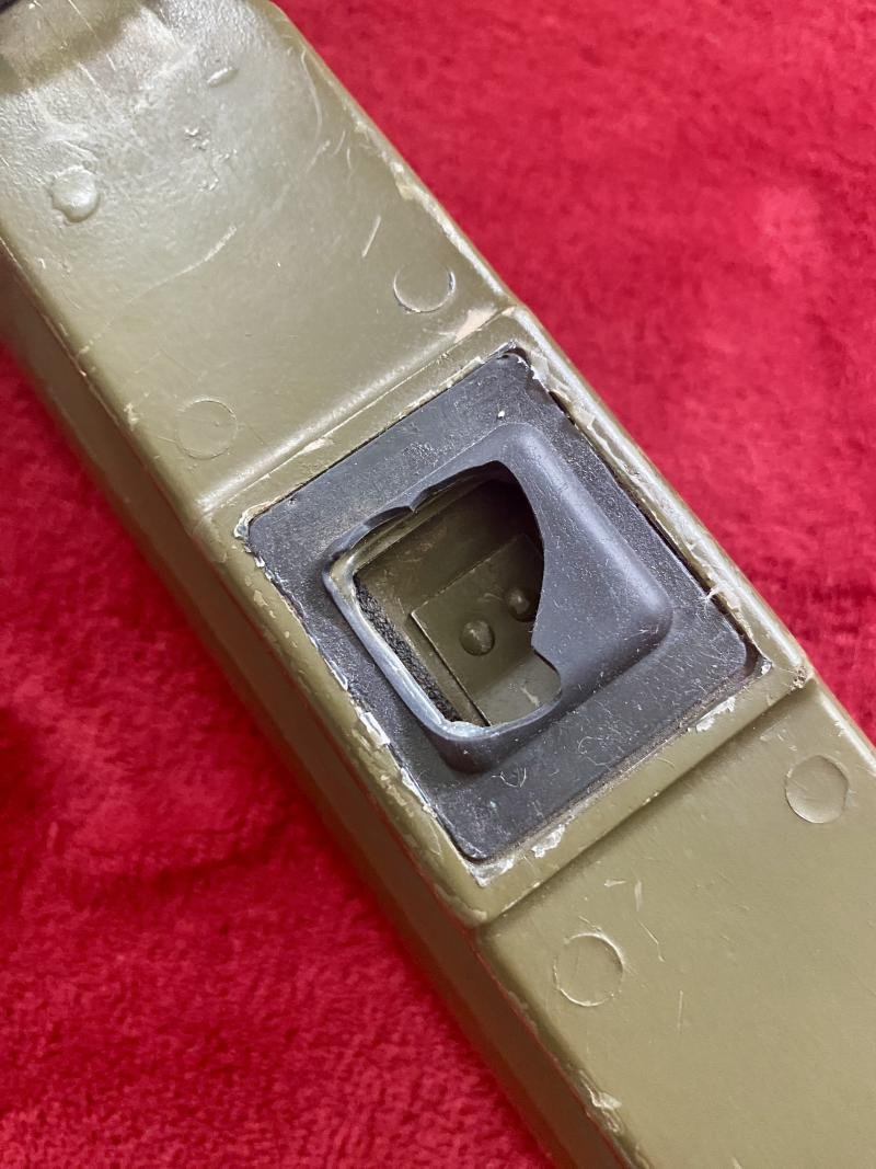 British LAW (Light Anti-Tank Weapon) 66mm Heat L1A2B1 Rocket Launcher dated 1976 — image 7