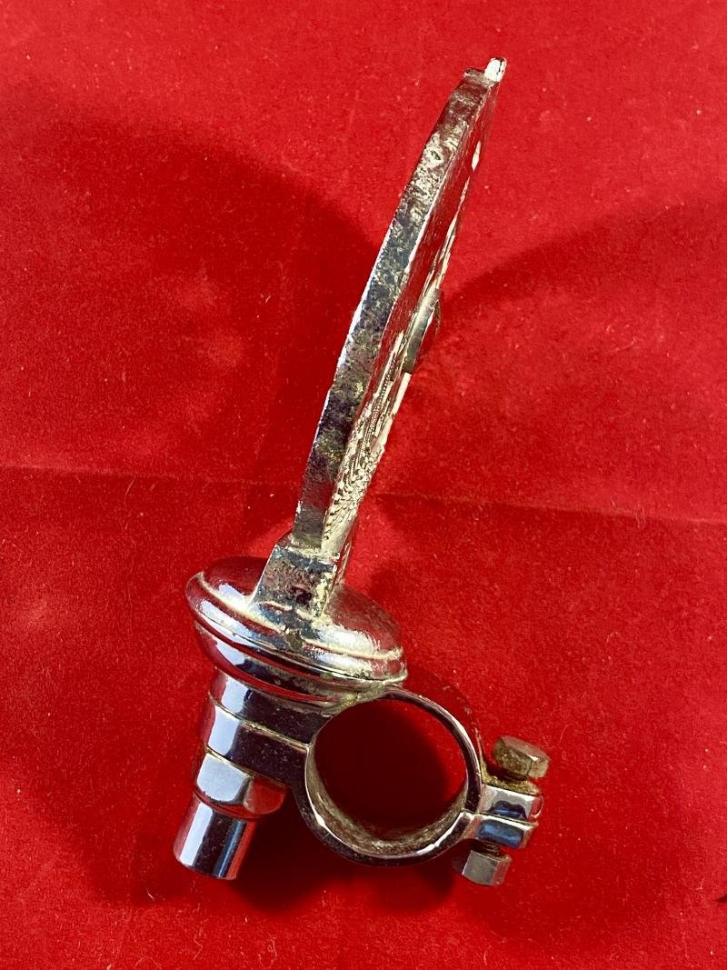 Fine RAC 'Type 6' Car Badge with Bar Mount Clamp Fitting - 1932 to 1937 — image 5
