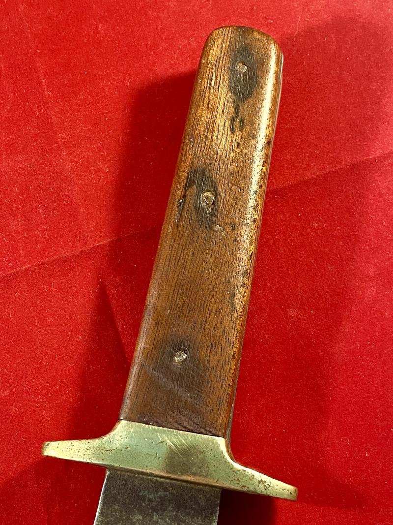 Large Bowie Knife with 10' Plain Steel Blade and English Oak Grip Scales — image 9