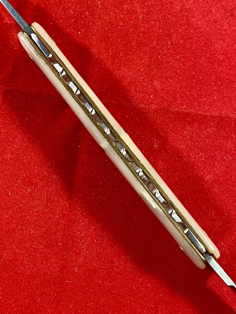 Fine Quality Vintage Double-Bladed Mother of Pearl Penknife made in Sheffield c1930 — image 4