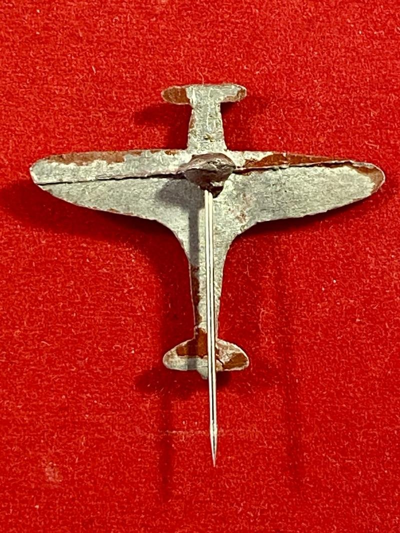 Original WW2 RAF Spitfire Fund Raising Pin/Brooch c1942 — image 4