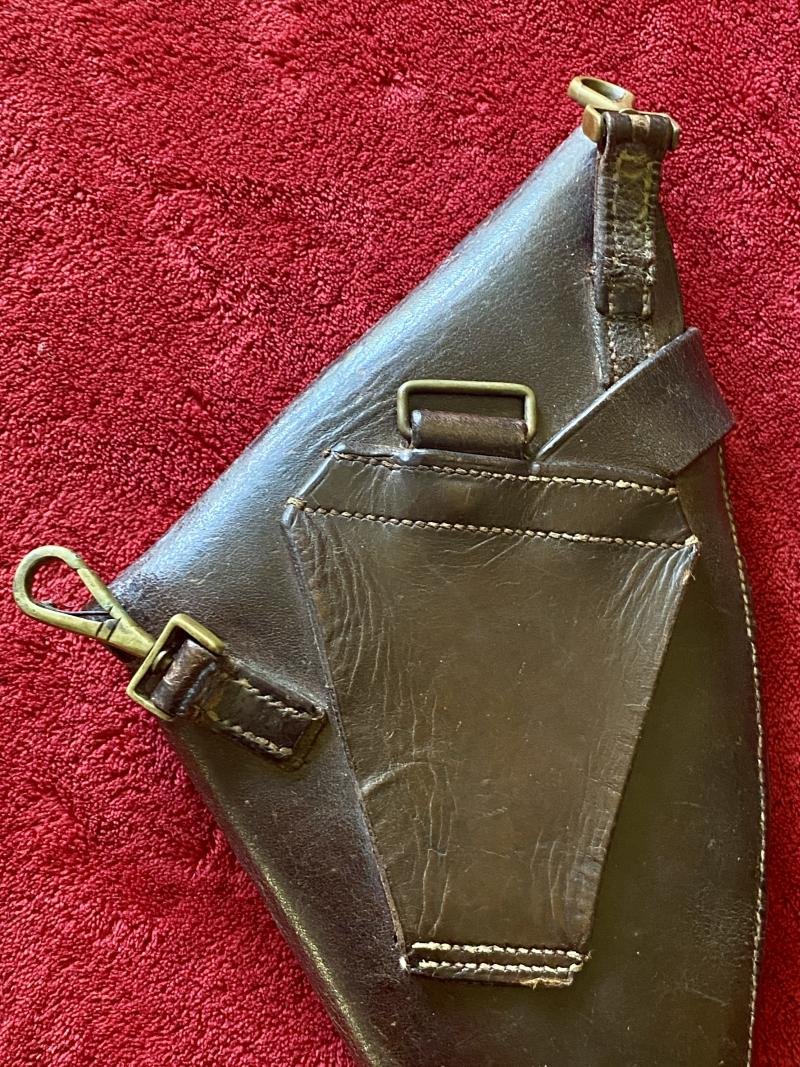 Original WW1 British Officers Private Purchase Leather Revolver Holster with Belt Loop and Swing Hook Fittings – Colt New Service Mk I Revolver — image 8