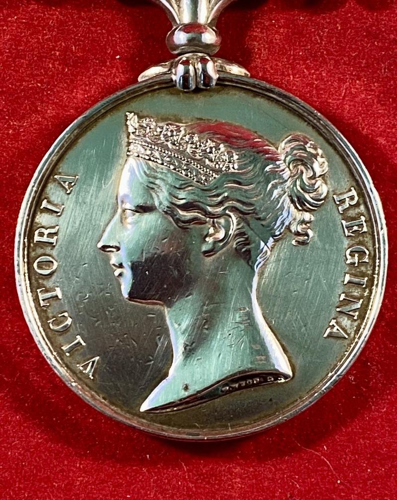 Indian Mutiny Medal 1857-59 with 2 Clasps - RELIEF OF LUCKNOW & LUCKNOW and Silver Mounting Buckle - Awarded to Lieutenant John Hunter - 78th Highlanders — image 2
