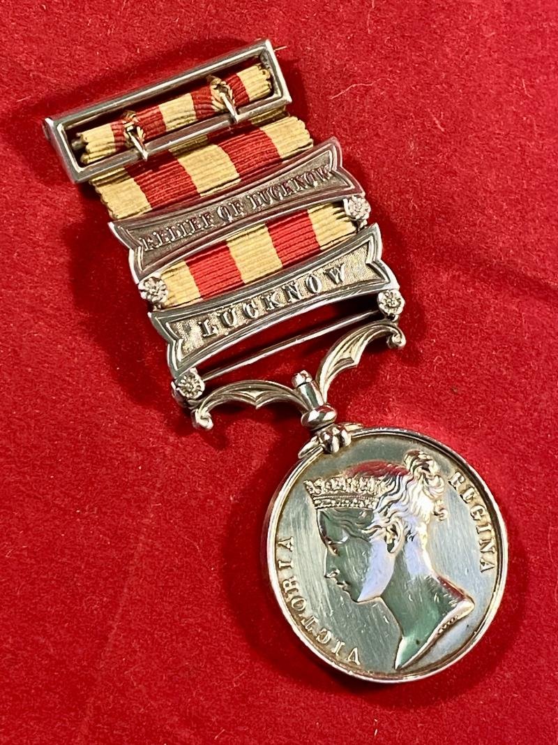 Indian Mutiny Medal 1857-59 with 2 Clasps - RELIEF OF LUCKNOW & LUCKNOW and Silver Mounting Buckle - Awarded to Lieutenant John Hunter - 78th Highlanders — image 5