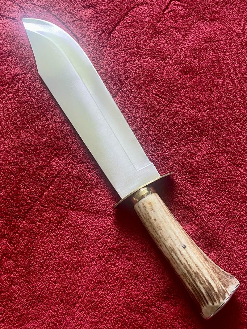 Handmade Vintage Bowie Knife with Impressive 9.5' Polished Steel Blade – Stag Antler Handle and Suede Sheath — image 4